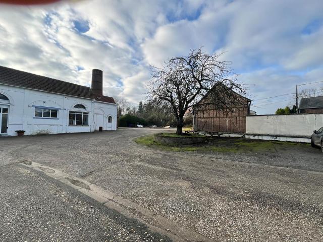 Local Commercial vente à Clermont, Bonneuil-les-eaux