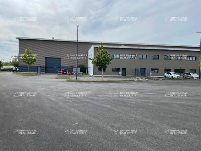 Local Commercial location à Nantes, Bouguenais