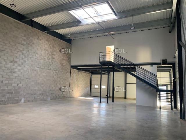 Local Commercial location à Brignoles