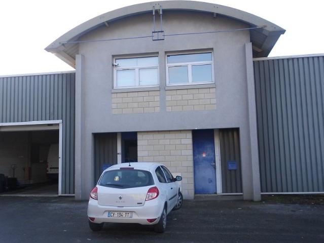 Local Commercial location à Charmes