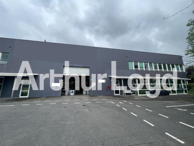 Local Commercial location à Caen, Colombelles