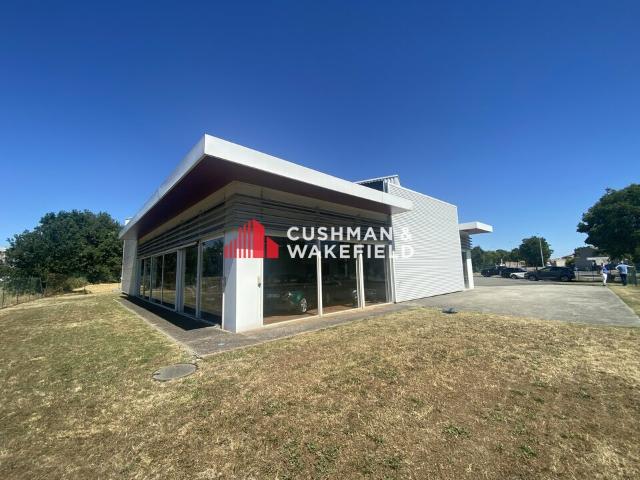 Local Commercial location à Toulouse, Colomiers