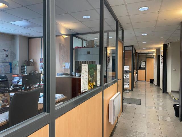 Local Commercial location à Douai, Lauwin-planque