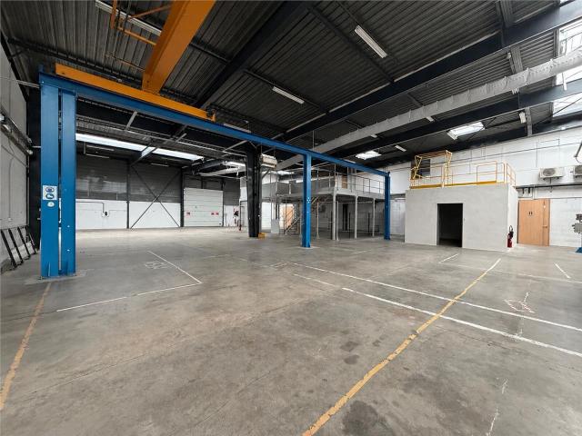 Local Commercial location à Dardilly, Rhône