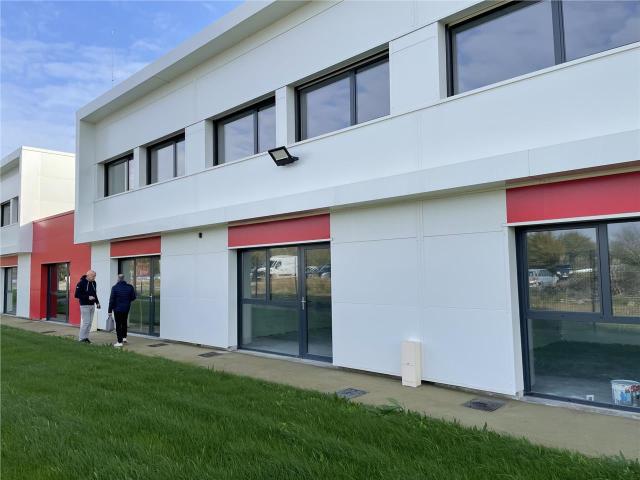 Local Commercial location à Saint-Nazaire, Donges