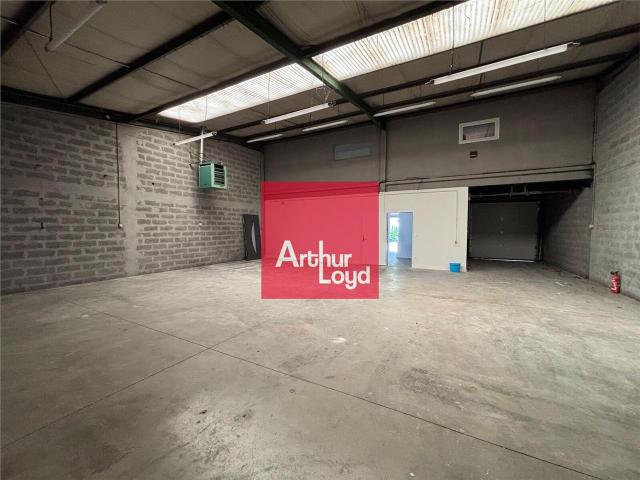 Local Commercial location à Grenoble, Echirolles