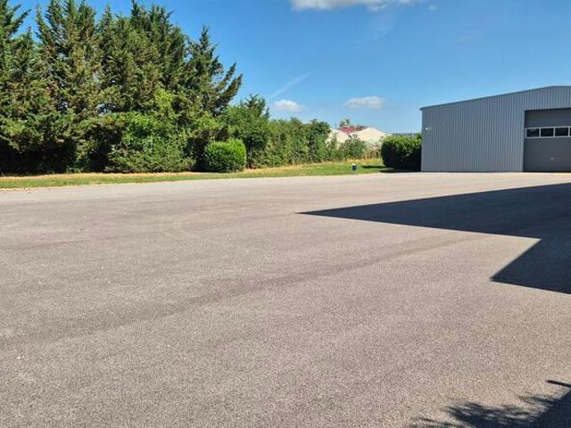 Local Commercial location à Beaune, Fixin