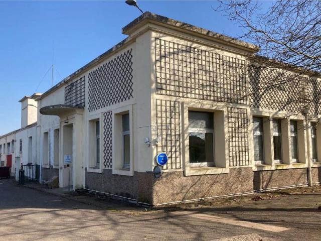 Local Commercial location à Orléans, Fleury-les-aubrais