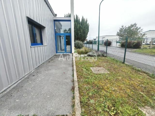 Local Commercial location à Reims, Gueux