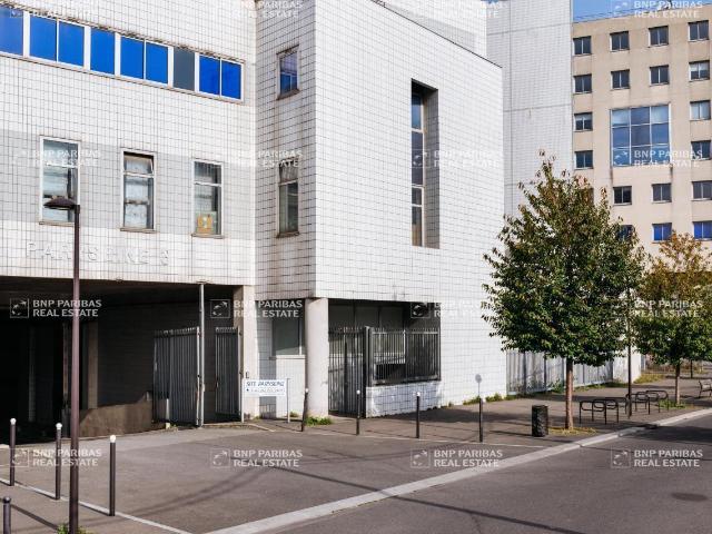 Local Commercial location à L'Haÿ-les-Roses, Ivry-sur-seine