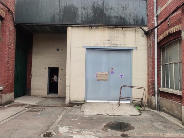 Local Commercial location à La Courneuve, Centre-Ville