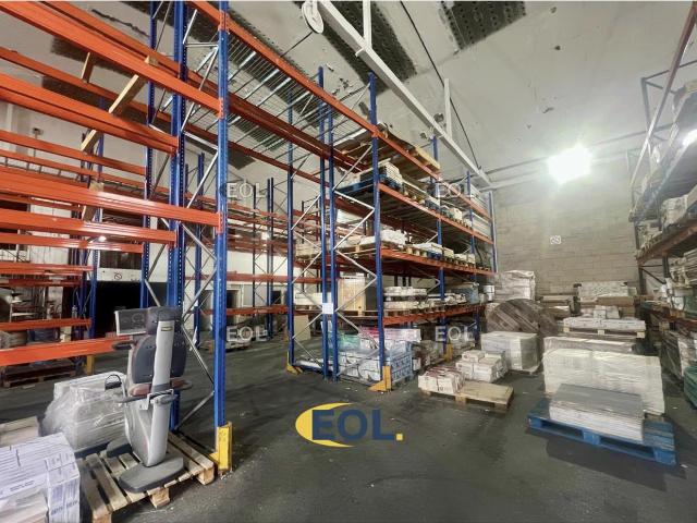 Local Commercial location à La Courneuve, 4000 Nord