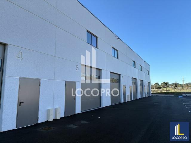 Local Commercial location à Arrondissement de Draguignan, La Motte