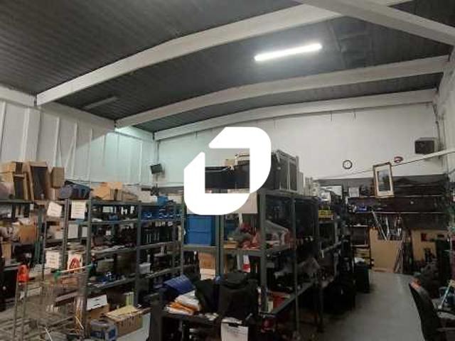 Local Commercial location à France métropolitaine, Saint-denis