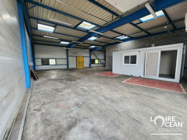 Local Commercial location à Nantes, La Remaudière