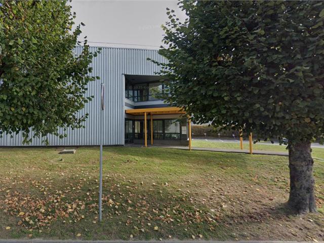 Local Commercial location à Meaux, Le Mesnil-amelot