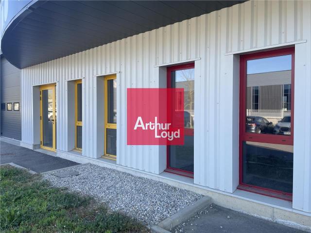 Local Commercial location à Grenoble, Le Versoud