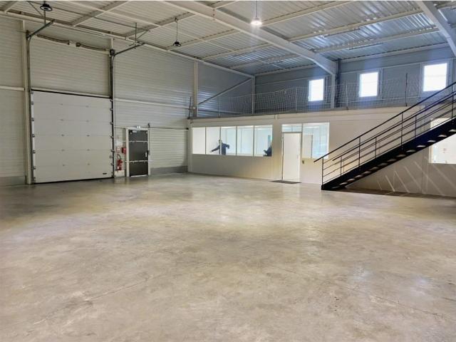 Local Commercial location à Nantes, Les Sorinières