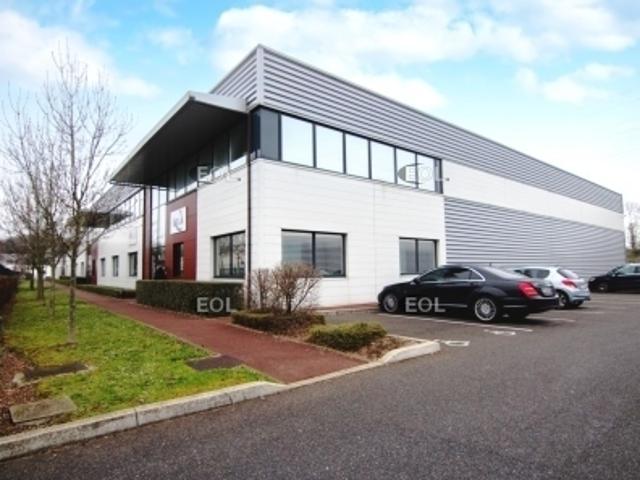 Local Commercial location à Évry, Lisses
