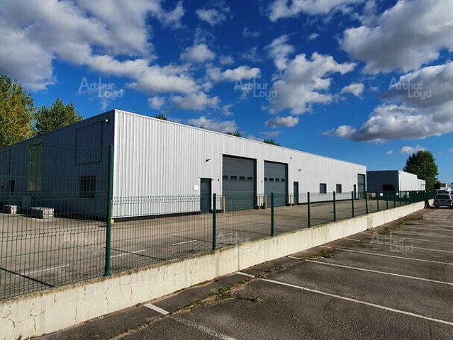 Local Commercial location à Dijon, Longvic