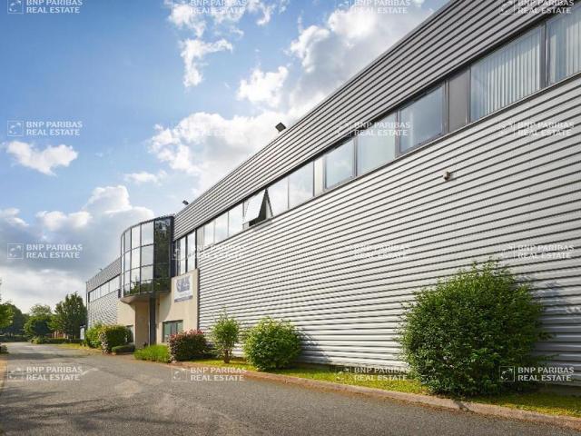 Local Commercial location à Rambouillet, Magny-les-hameaux