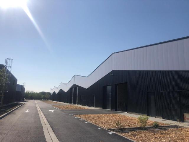 Local Commercial location à Bordeaux, Mérignac