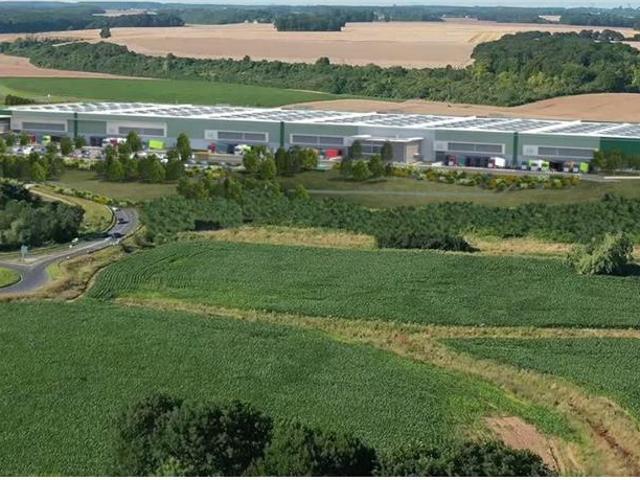 Local Commercial location à Beauvais, Méru