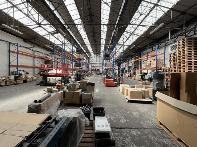 Local Commercial location à Montataire