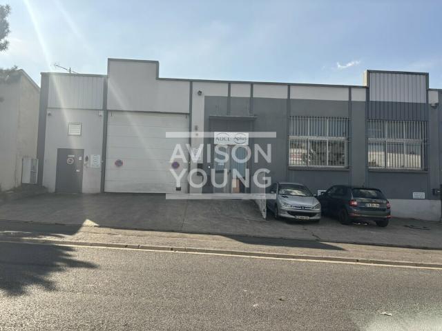 Local Commercial location à Bobigny, Vaux-montreuil
