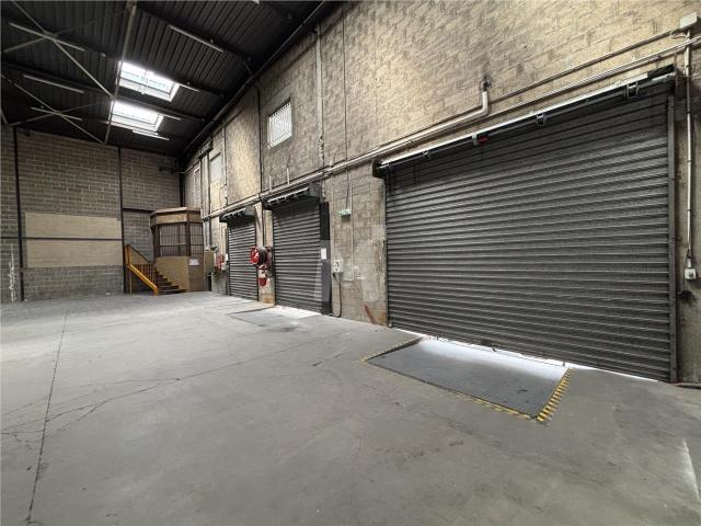 Local Commercial location à Palaiseau, Morangis