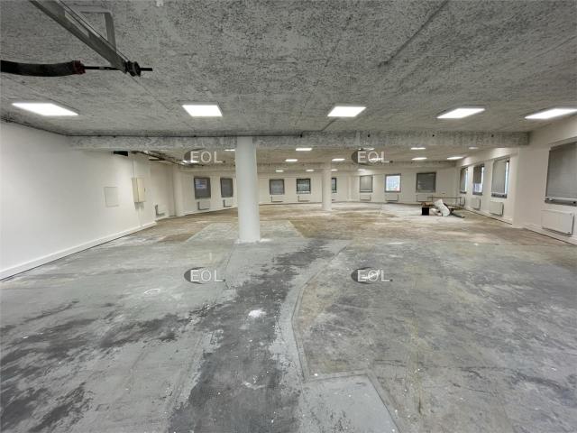 Local Commercial location à Nanterre