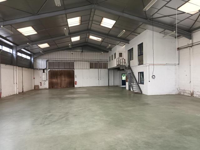 Local Commercial location à Dieppe, Neufchâtel-en-bray