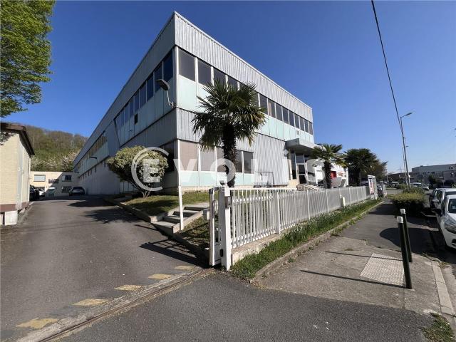 Local Commercial location à Le Raincy, Neuilly-sur-marne