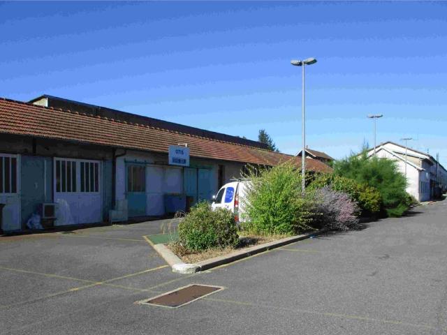 Local Commercial location à Cour St Sauveur, Nevers