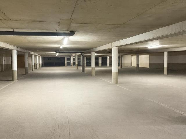 Local Commercial location à Paris, Île-de-France