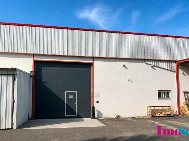 Local Commercial location à Bordeaux, Pessac