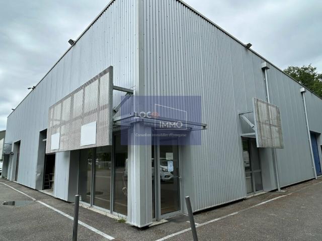 Local Commercial location à Bordeaux, Pessac