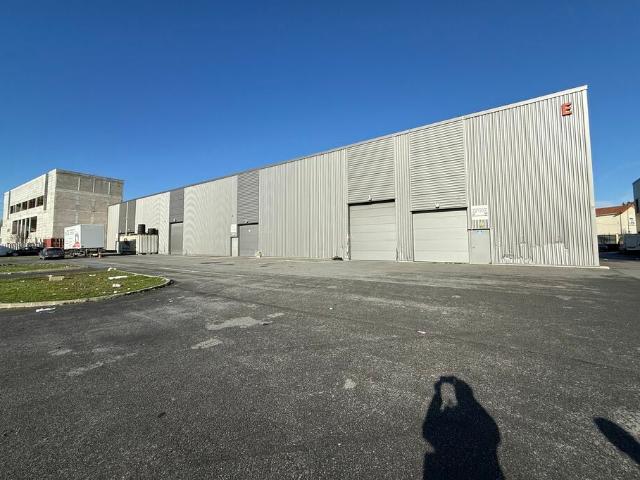 Local Commercial location à Saint-Denis, Saint-denis