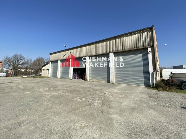 Local Commercial location à Muret, Portet-sur-garonne
