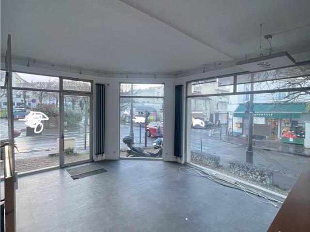 Local Commercial location à Nanterre, Rueil-malmaison