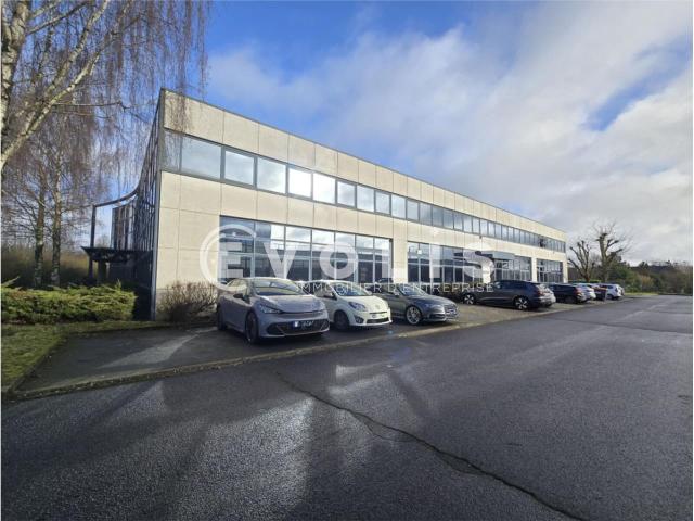 Local Commercial location à Palaiseau, Saclay