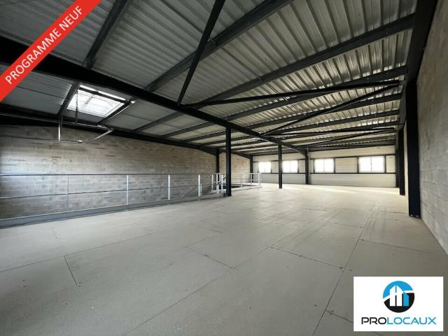 Local Commercial location à Clermont, Sacy-le-grand