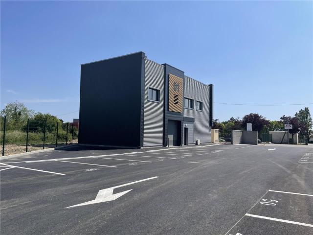 Local Commercial location à Nantes, Saint-herblain