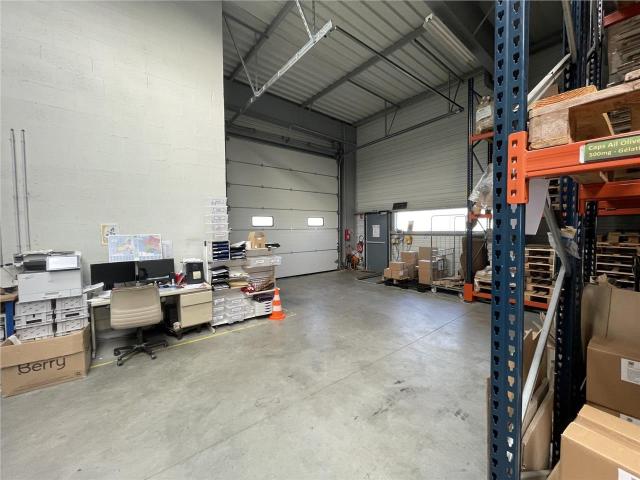 Local Commercial location à Nantes, Saint-herblain