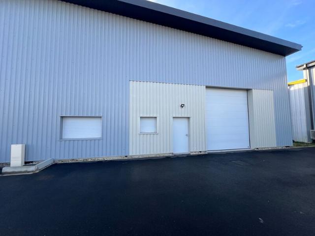 Local Commercial location à Bordeaux, Saint-médard-d'eyrans