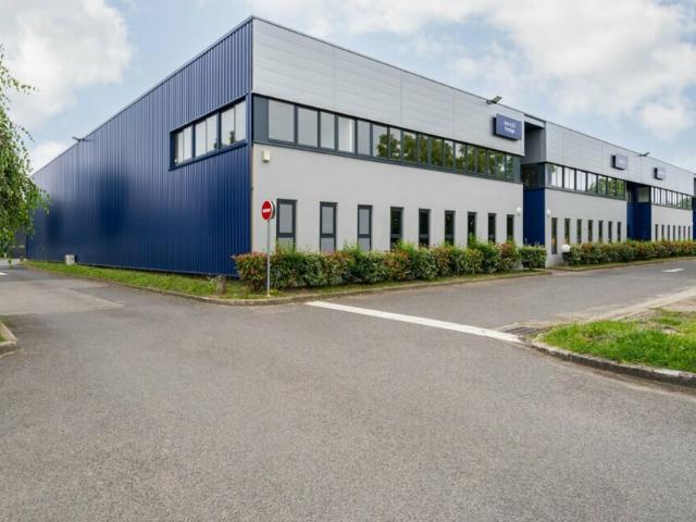 Local Commercial location à Zone Industrielle du Vert-Galant, Saint-Ouen-l'Aumône