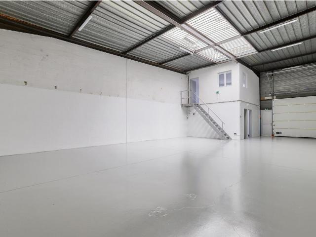 Local Commercial location à Pontoise, Saint-ouen-l'aumône