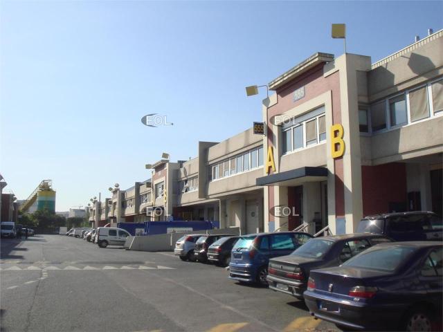 Local Commercial location à Saint-Denis, Île-de-France