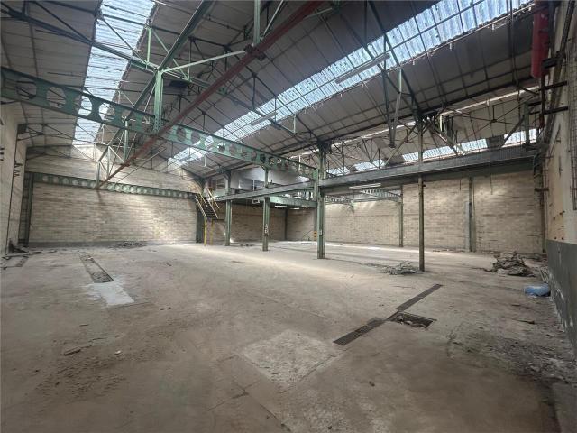 Local Commercial location à Saint-Quentin, Neuville-saint-amand