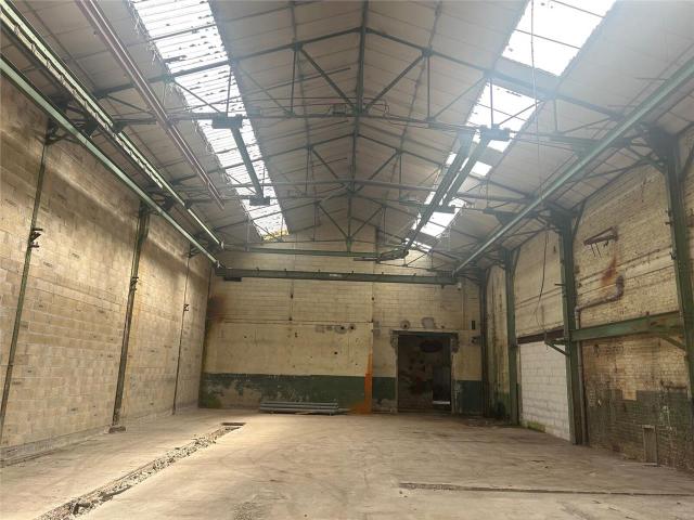 Local Commercial location à Saint-Quentin, Neuville-saint-amand